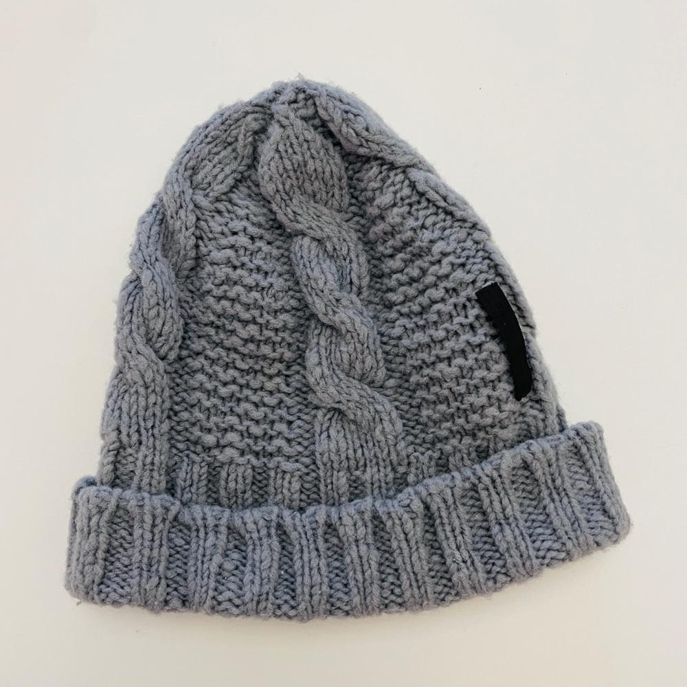 PRADA men’s wool winter woven hat.